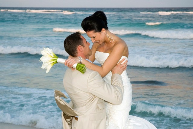 The Ins and Outs of Getting Legally Married in Mexico