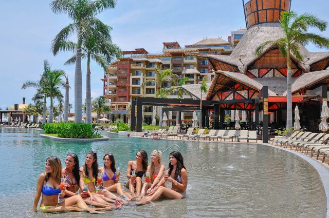 Bachelorette Vacations in Cancun