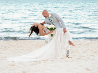 beach-wedding-cancun